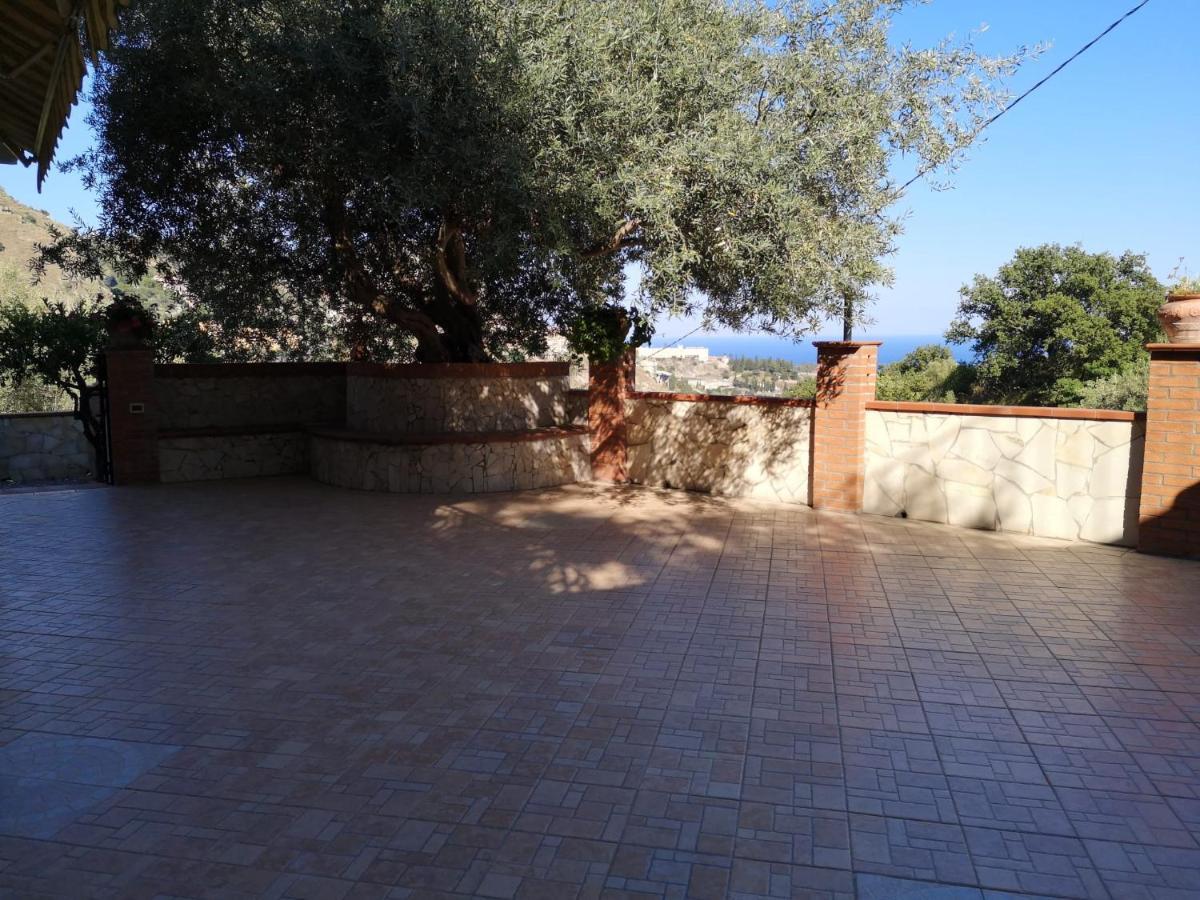 Villa Chris تاورمينا المظهر الخارجي الصورة
